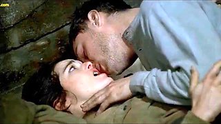 Rachel Weisz nude ass and sex in Enemy at the Gates