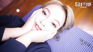 Well-made pornstar at dick riding scene