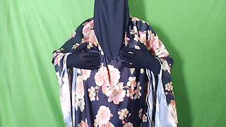 Muslim Hijabi Beautiful Housewife Fucking with Neighbor - With Clear Hindi Audio