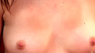 Beauty Madison shows how to masturbate