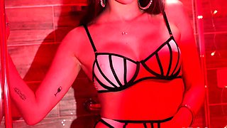 Brunette Beauty Audrey Reids Amazing Sexual Experience