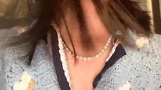 Pissing Pussy by College Girl Hana Chan She Doing House Work Then Go to Piss