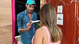 Horney customer fucked by delivary boy