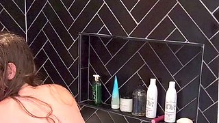 Big boobs webcam slut toys her asshole