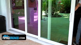 Busty milf step-mom Willow Ryder gets facial cumshot from suspended sonnie