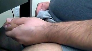 Amateur Chubby Bear Daddy Plays on Cam