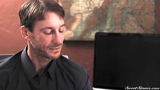 Horny blonde harlot mind-boggling adult scene