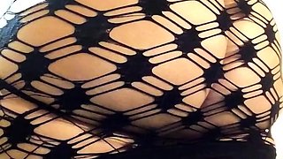 amateur sweetdesire12 flashing ass on live webcam