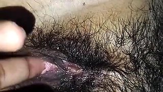 Village Girlfriend Ko Kamre Me Choda Condom Lga Kr Pehli Baar