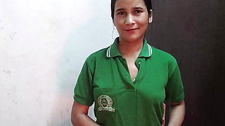 School girl ko gandi video dikha kar pel diya