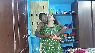 18-Year-Old Indian GF Sona Bhabhi Fucks Hard - Tight Pussy & Big Cock Desi Sex