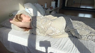 Pillow Fuck in the Morning Handjob Tender Pussy Ass in the Sun