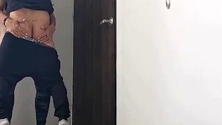 Culiando parados