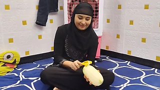 Desi Muslim Bhabi Gets Anal and Blowjob from Neighbor on First Day in New Room