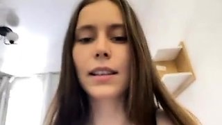 Young amateur teen in solo masturbation getting kinky