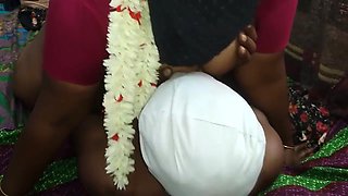 Tamil House Wife Beautiful Aunty Very Hot Big Boobs Aunty Very Hot Fucking In Bed With Very Beautiful