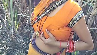 Village Outdoor - New Best Indian Desi Bhabhi Dogy Style