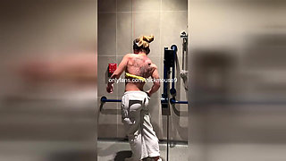 Gym Yoga Slip: 18yo Hairy Pussy Explodes TikTok Live