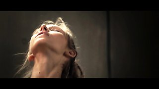 Small titted brunette teen fingering on the bed