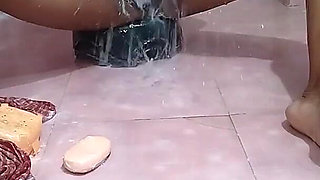 Manisha Bathroom Fingering Masturbation