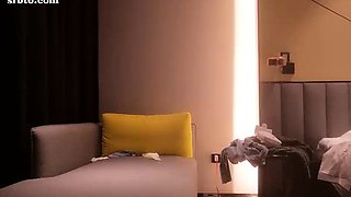 Amateur Doggystyle Hidden Cam