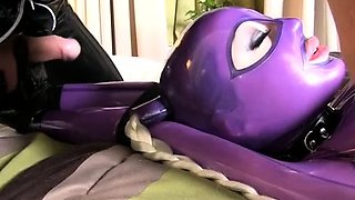 Amateur czech zuzinka fingers and toys pussy