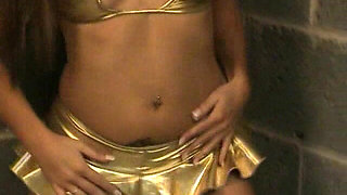 The Beautiful Tania Shows off Her Miss Physique