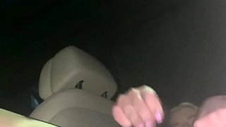 Big boob brunette masturbates on webcam