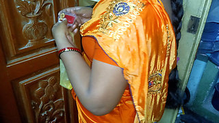 Indian Mallu Aunty Saree Changing Enjoying