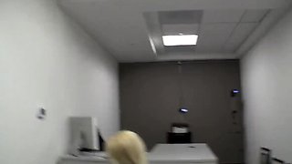 KENDALL XXX CUMSHOOT