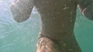 Girl Swimming Naked Underwater No Panties