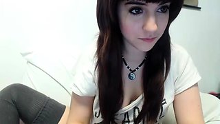 Amateur Webcam Teen Flashes Masturbates