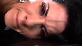 Busty Milf Wants A Facial With Veronica Rayne