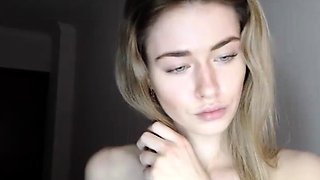 sexy amateur hot blonde teen show webcam