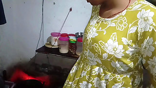 Big tits sister-in-law's cock sucked and fucked ass in doggy style cowgirl riding Hindi audio