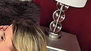 Maisie Lewis & Her Girls Share a Sweet Treat