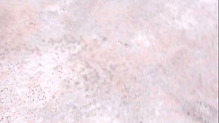 Curvy Thai MILF amateur gets picked up