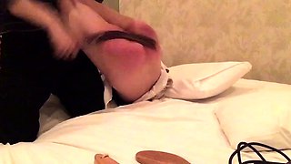 Home amateur ass spanking
