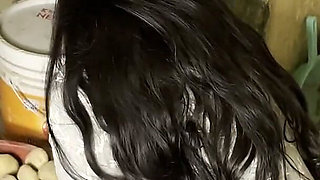 Hot Desi Aunty Giving Risky Blowjob to Nephew in Kitchen - Homemade