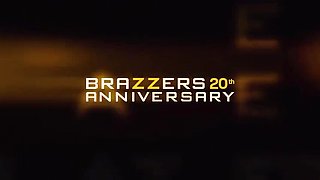 Cheating Lookalikes Threesome with Beca Barbie and Little Puck Double Dick Fun