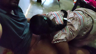 Bhabhi aapne boyfriend ko ghar bula leti he aaur aapne bade bade boobs aapne boyfriend se chusvati he aaur boyfriend ka land chus leti he