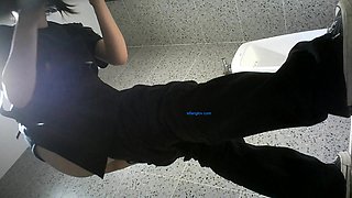 Blonde solo jerking off
