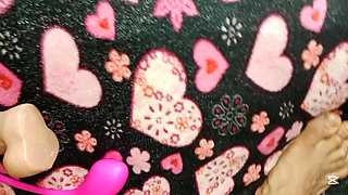 A rich cock I squirt my pussy