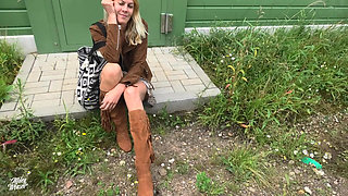 Hot Blonde Gets Her Ass Full and Everyone Could See It!!