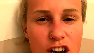 home made amateur blonde Masturbating