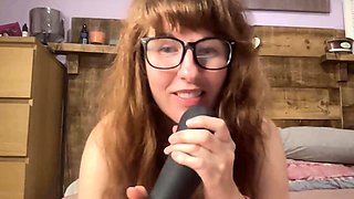 British MILF masturbates her hairy squirting pussy