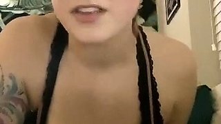 Pissing masturbating babe solo toy play