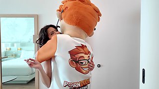 I Break in Hazel Heart’s Hairy Pussy with a Big Dick Cumshot Blast!