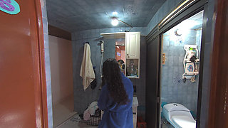 Watch Isis Shower and Get Dressed