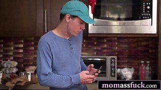 COUGAR Dee Takes It Deep in Her Culo, Groceries Forgotten
